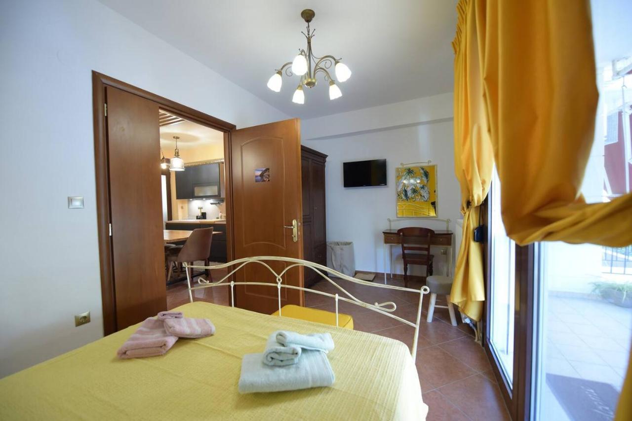 Amalfi Luxury Apartment Комотини Экстерьер фото